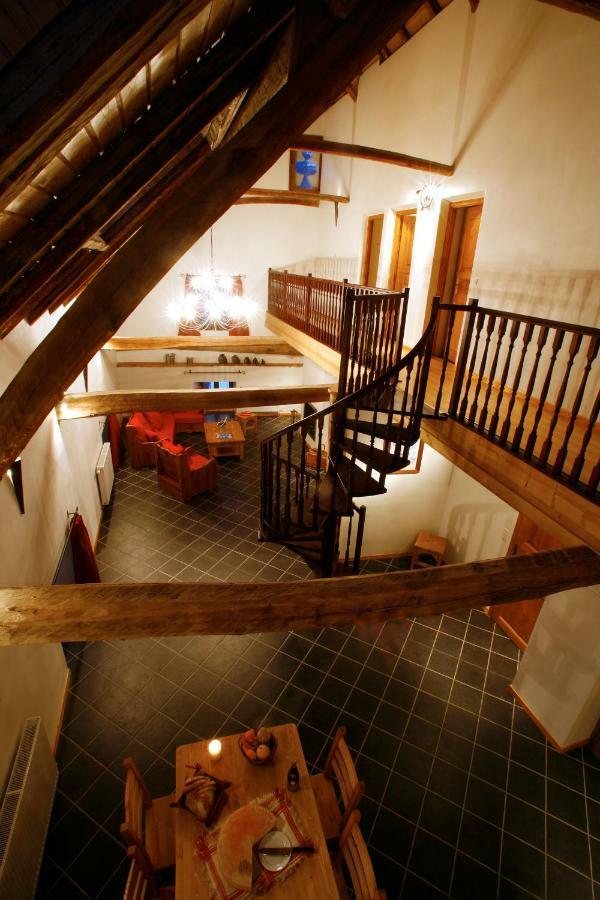 شقة Chez Le Marquis Du Pontet فالوار المظهر الخارجي الصورة